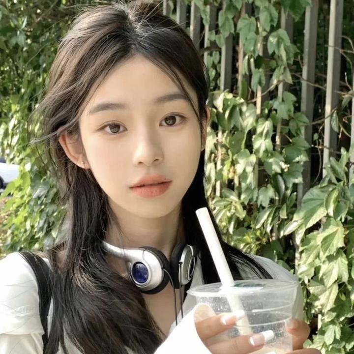 龙纹身的女鬼入镜